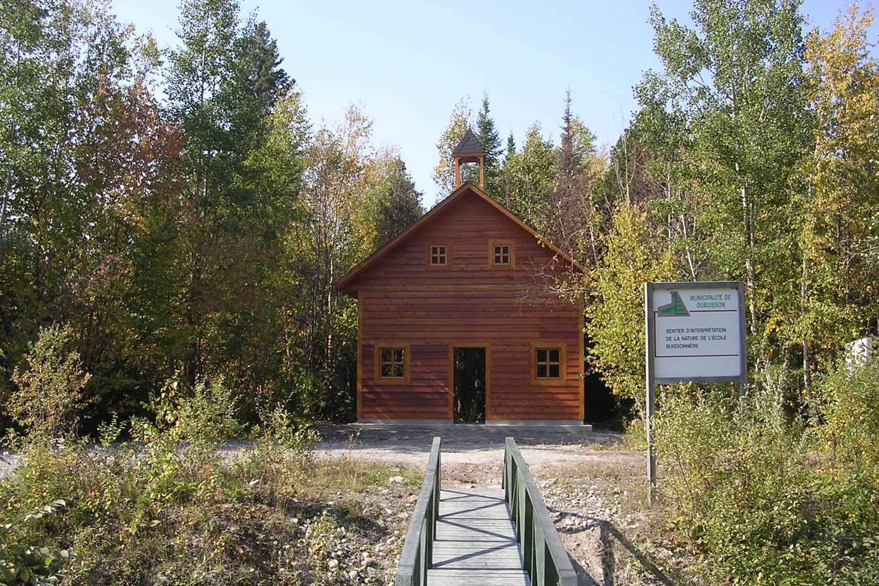 SENTIER D’INTERPRÉTATION DE LA NATURE DE L’ÉCOLE BUISSONNIÈRE