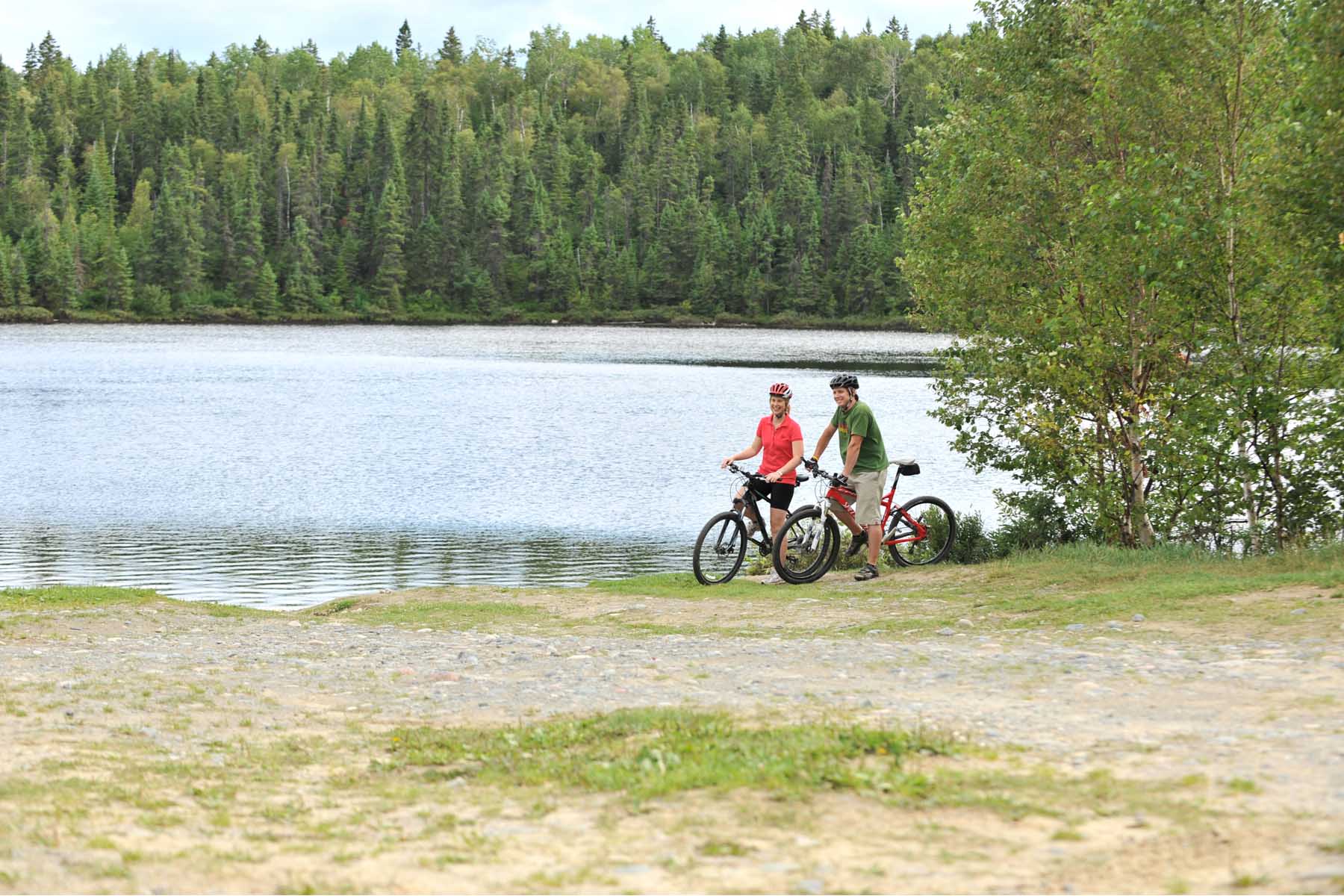 SENTIER DU LAC DES SOEURS